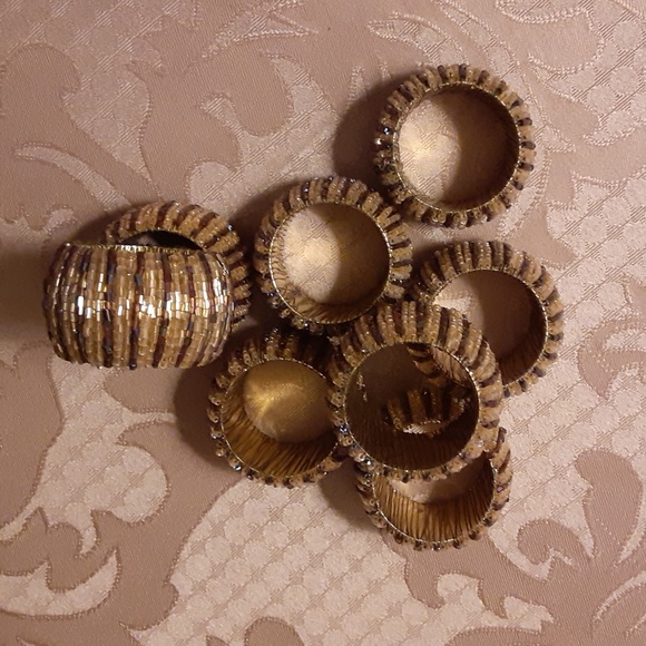 8 Beaded Napkin Rings - Picture 1 of 4
